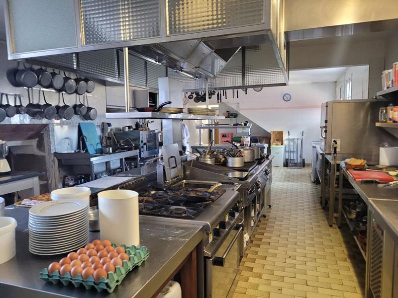 Local d'activité / Entrepôt - 850 m²