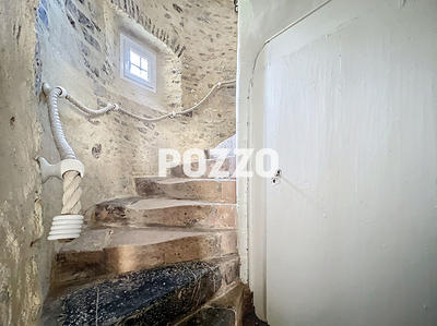 Maison - 192 m² - 9 pièces