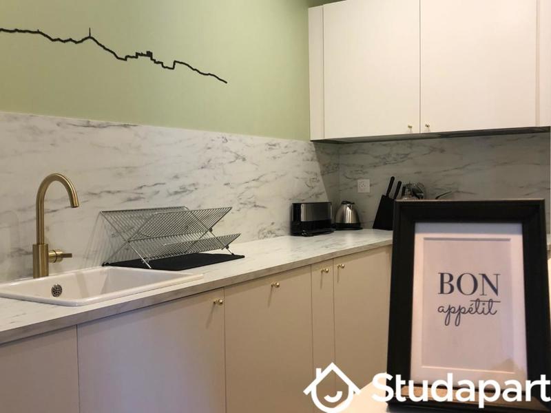 Chambre - 18 m² - 1 pièce