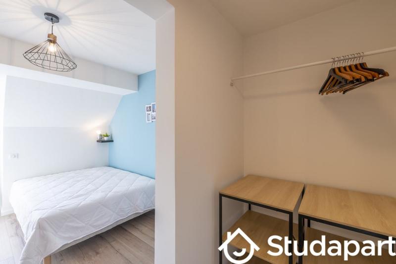 Chambre - 9 m² - 1 pièce