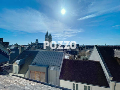 Maison - 298 m² - 12 pièces