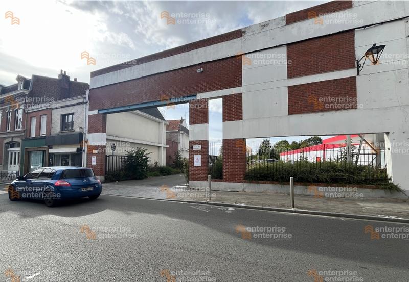 Local commercial - 1 200 m²