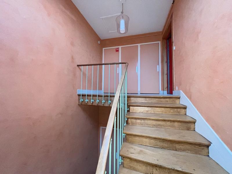 Appartement - 90 m² - 4 pièces