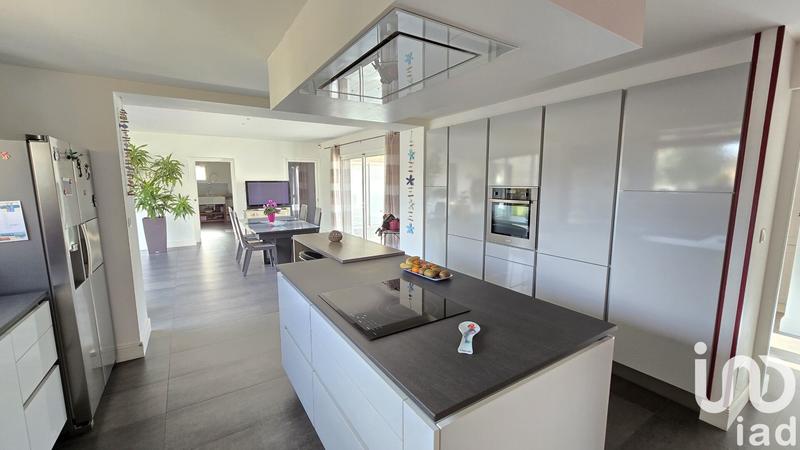 Maison de maîtres - 290 m² - 9 pièces