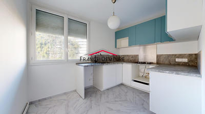 Appartement - 106 m² - 5 pièces