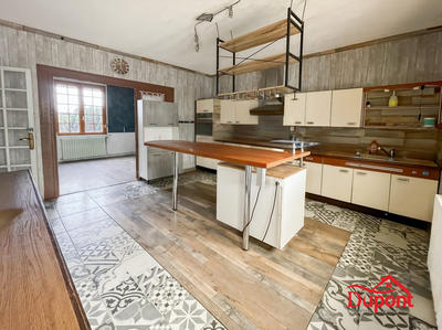 Maison ancienne - 157 m² - 7 pièces