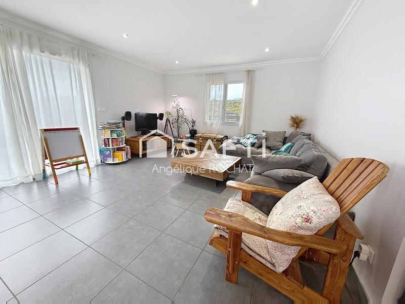 Maison - 96 m² - 4 pièces