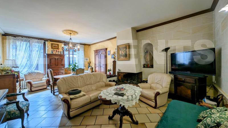 Maison de ville - 186 m² - 7 pièces