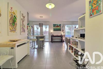 Appartement - 81 m² - 3 pièces