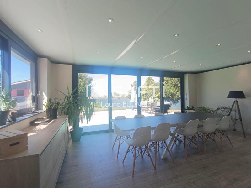 Maison - 145 m² - 6 pièces