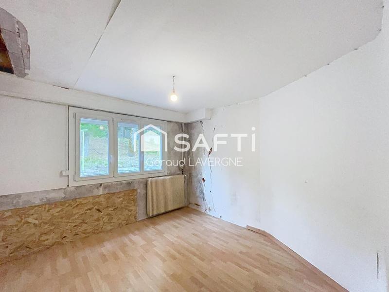 Maison - 218 m² - 7 pièces