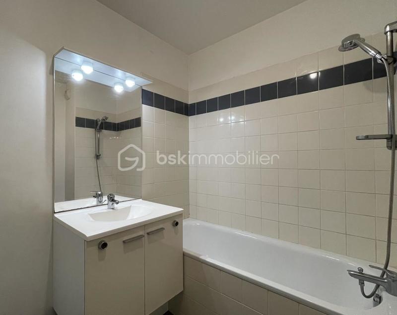 Appartement - 61 m² - 4 pièces