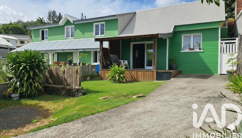 Maison - 250 m² - 12 pièces