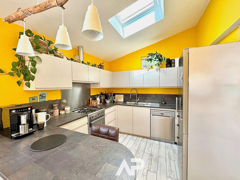 Maison - 97 m² - 5 pièces