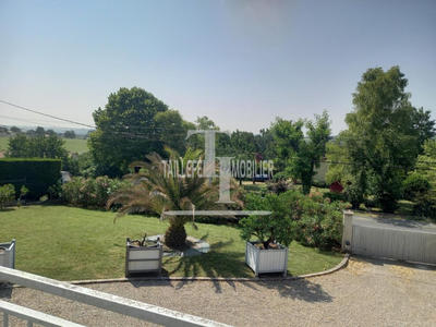 Villa - 180 m² - 6 pièces