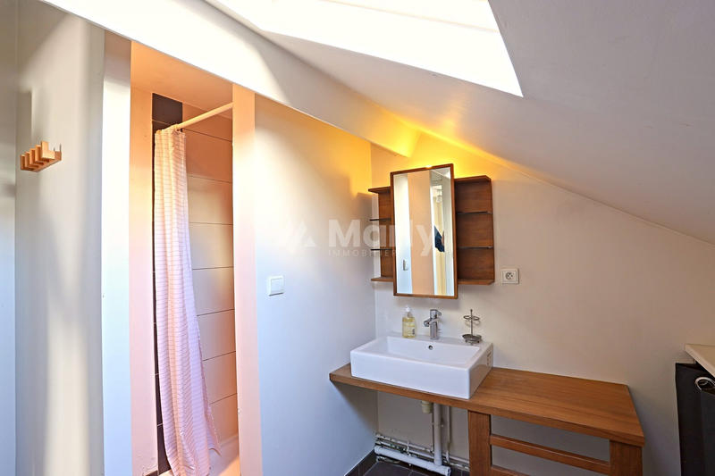 Maison - 184 m² - 7 pièces