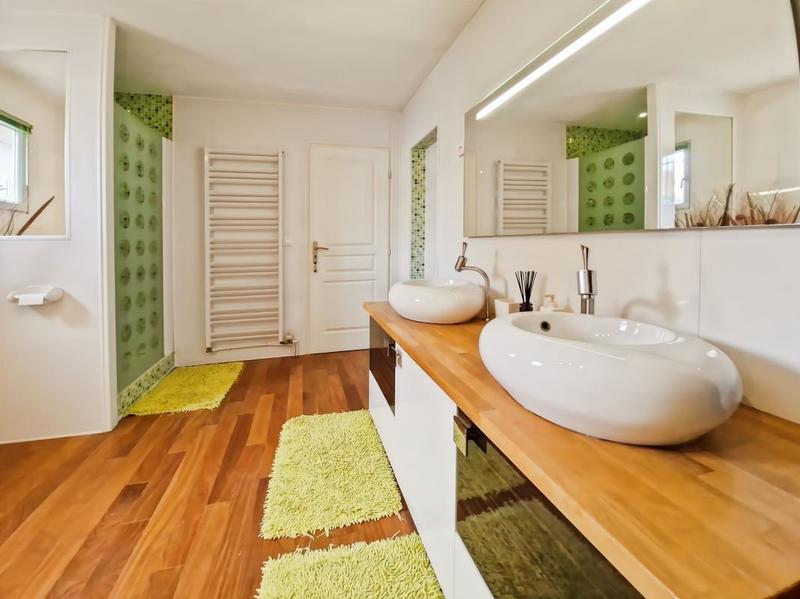 Maison - 217 m² - 5 pièces