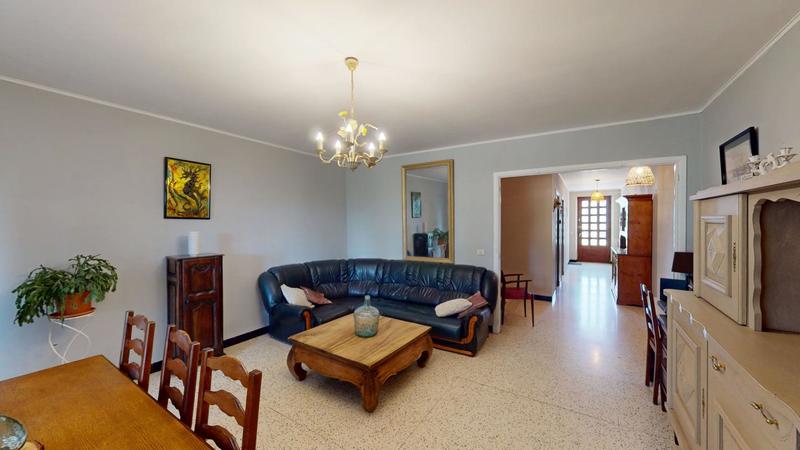 Maison - 220 m² - 7 pièces