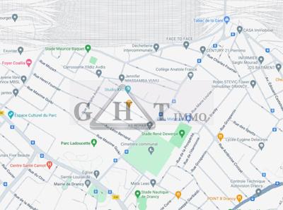 Local commercial - 623 m²