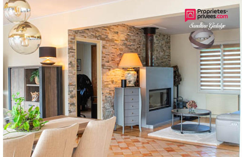 Maison - 185 m² - 7 pièces