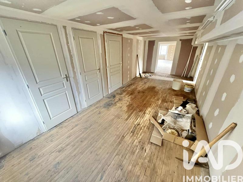 Maison - 558 m² - 20 pièces