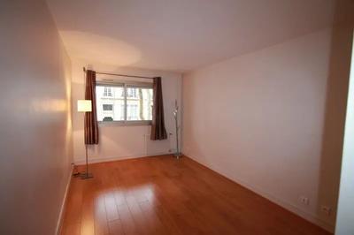 Appartement - 79 m² - 3 pièces