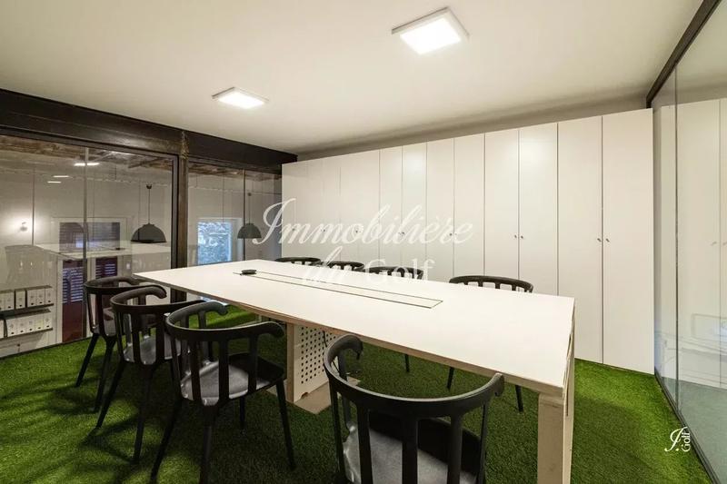 Local commercial - 102 m² - 4 pièces