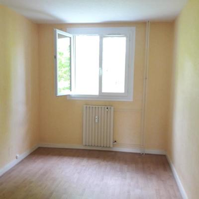 Appartement - 64 m² - 4 pièces