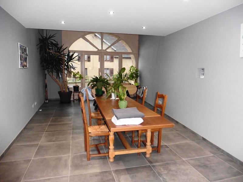 Demeure - 260 m² - 6 pièces