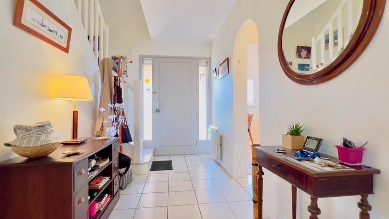 Maison - 152 m² - 8 pièces