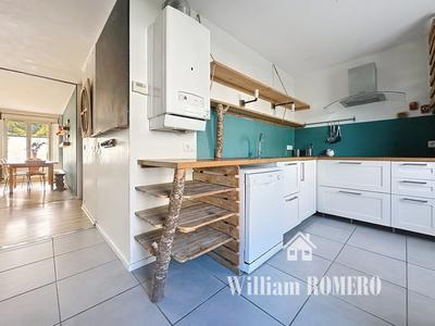 Appartement - 101 m² - 4 pièces