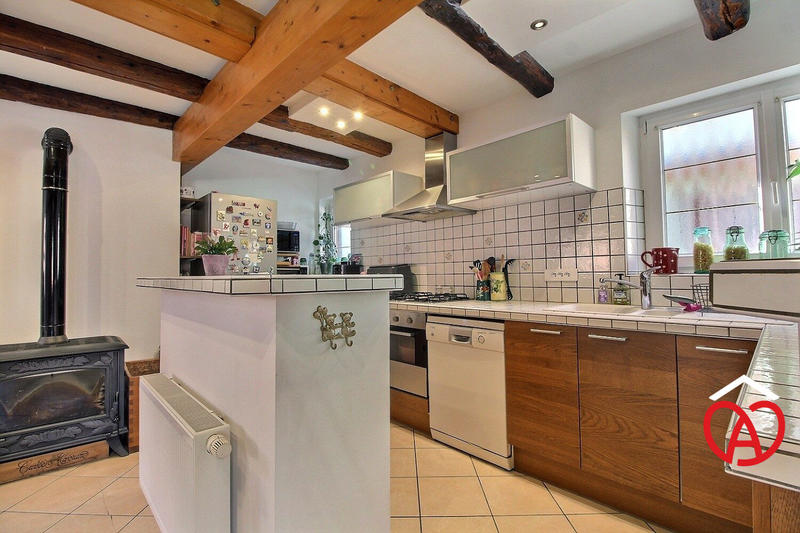 Maison - 181 m² - 8 pièces