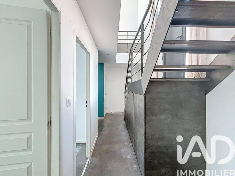 Appartement - 90 m² - 3 pièces