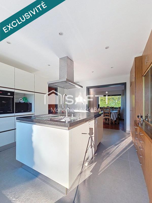 Maison - 168 m² - 7 pièces