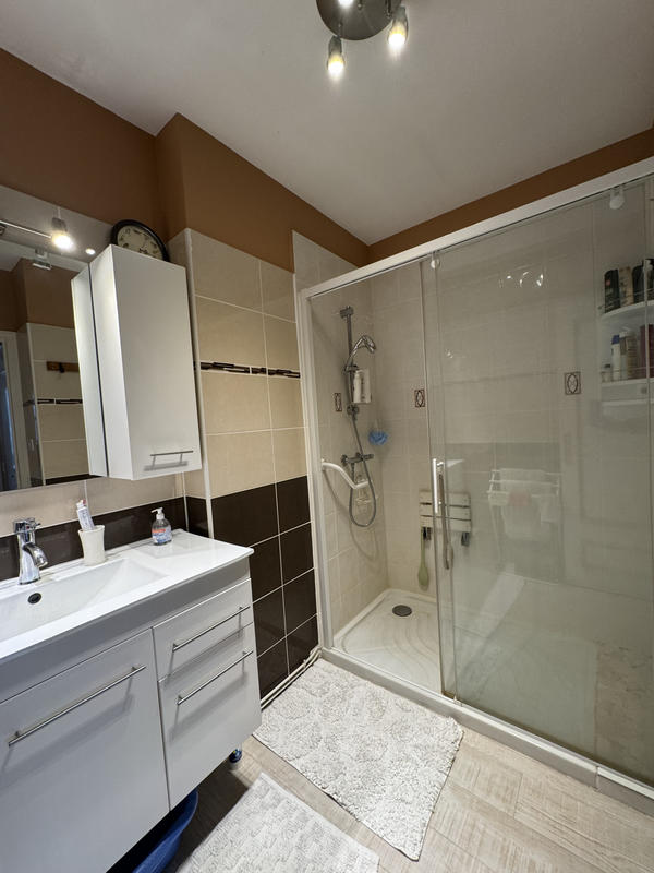 Appartement - 101 m² - 6 pièces