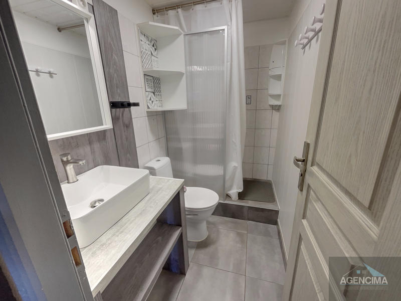 Maison - 319 m² - 20 pièces