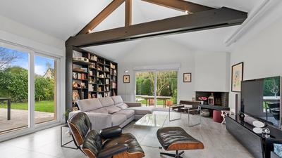 Maison - 181 m² - 7 pièces