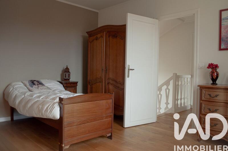 Maison - 298 m² - 14 pièces