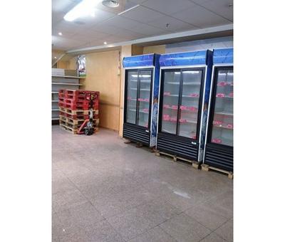 Local commercial - 144 m² - 1 pièce