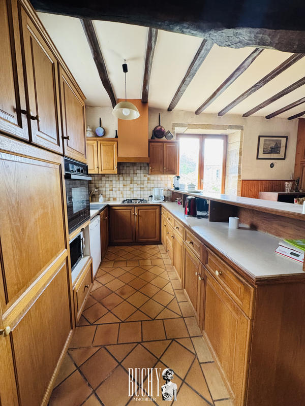 Maison - 482 m² - 11 pièces