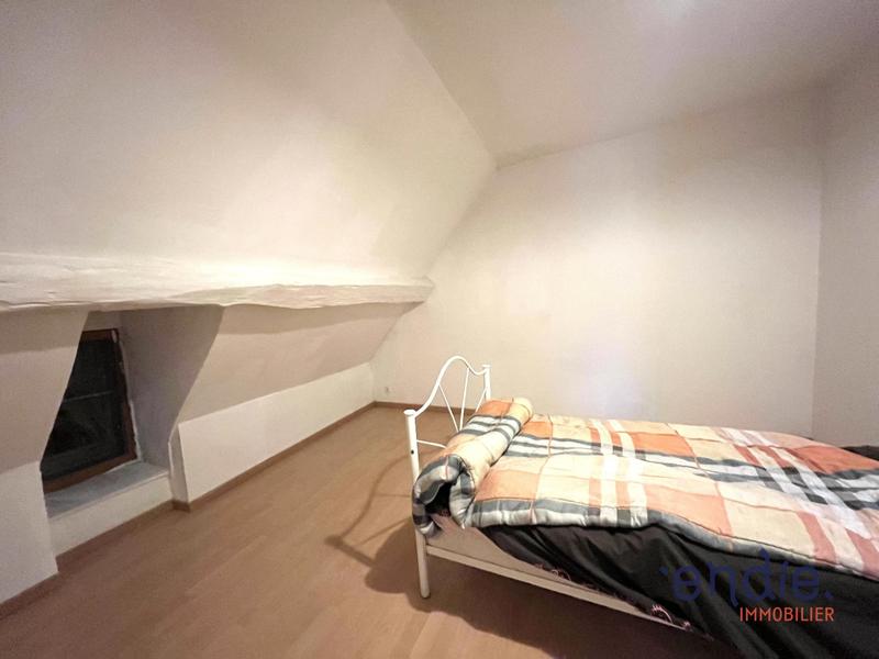 Appartement - 99 m² - 4 pièces