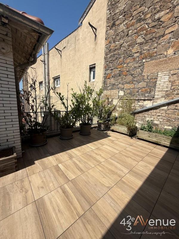 Appartement - 166 m² - 6 pièces