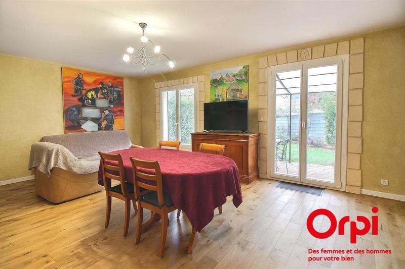 Maison - 96 m² - 5 pièces