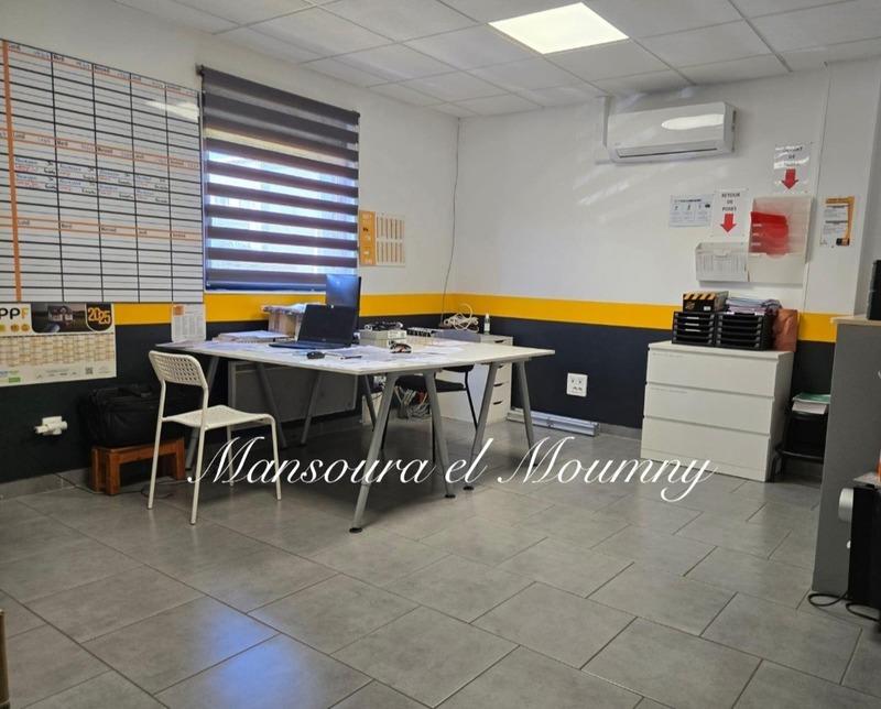 Bureau - 700 m² - 6 pièces