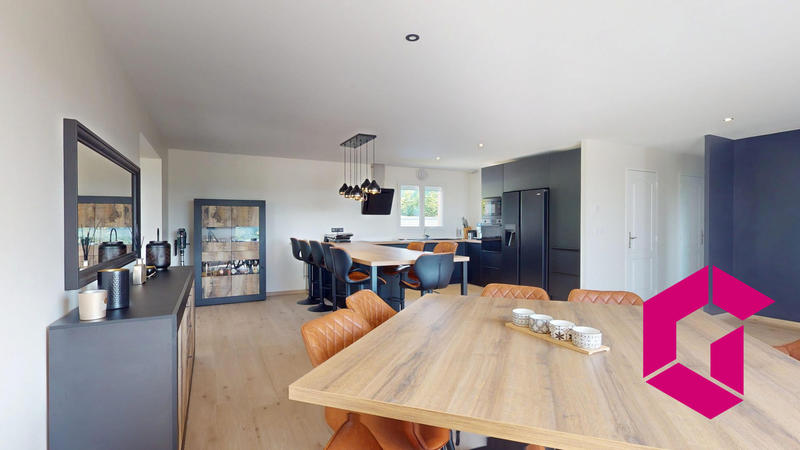 Maison contemporaine - 133 m² - 6 pièces