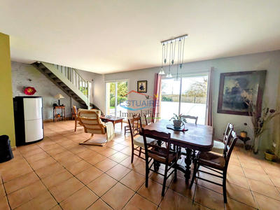 Maison - 127 m² - 7 pièces