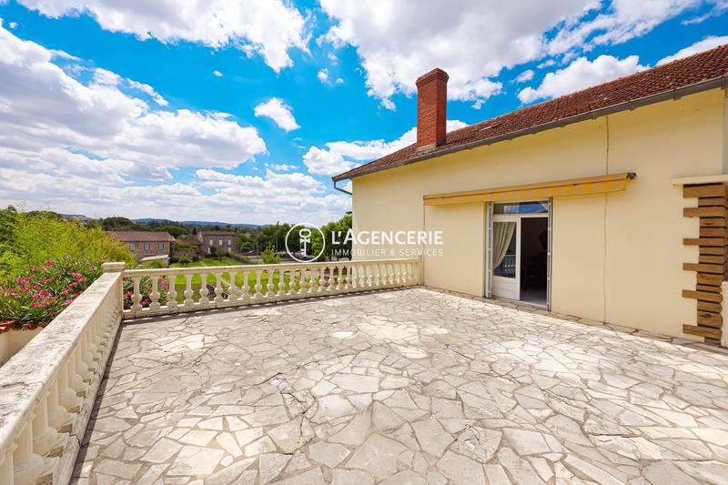 Maison traditionnelle - 104 m² - 4 pièces