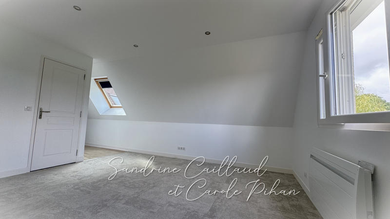 Maison - 243 m² - 10 pièces