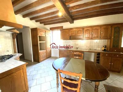 Maison - 158 m² - 7 pièces