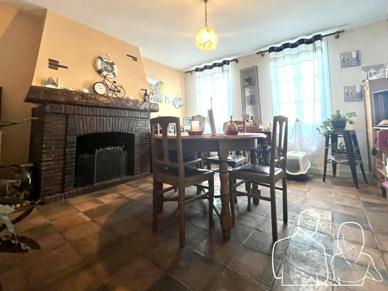 Maison ancienne - 263 m² - 11 pièces